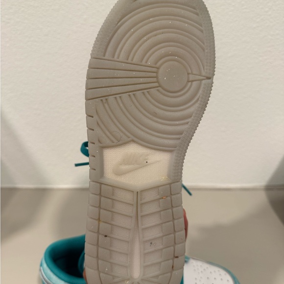 Jordan Sneakers Teal and White - Picture 5 of 6